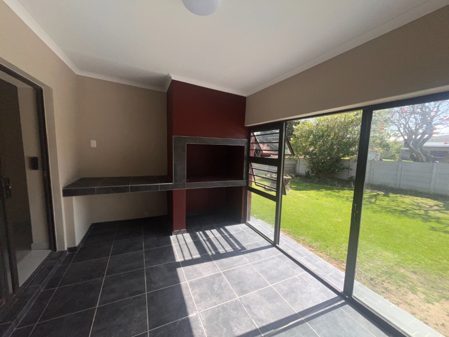 4 Bedroom Property for Sale in Aston Bay Eastern Cape